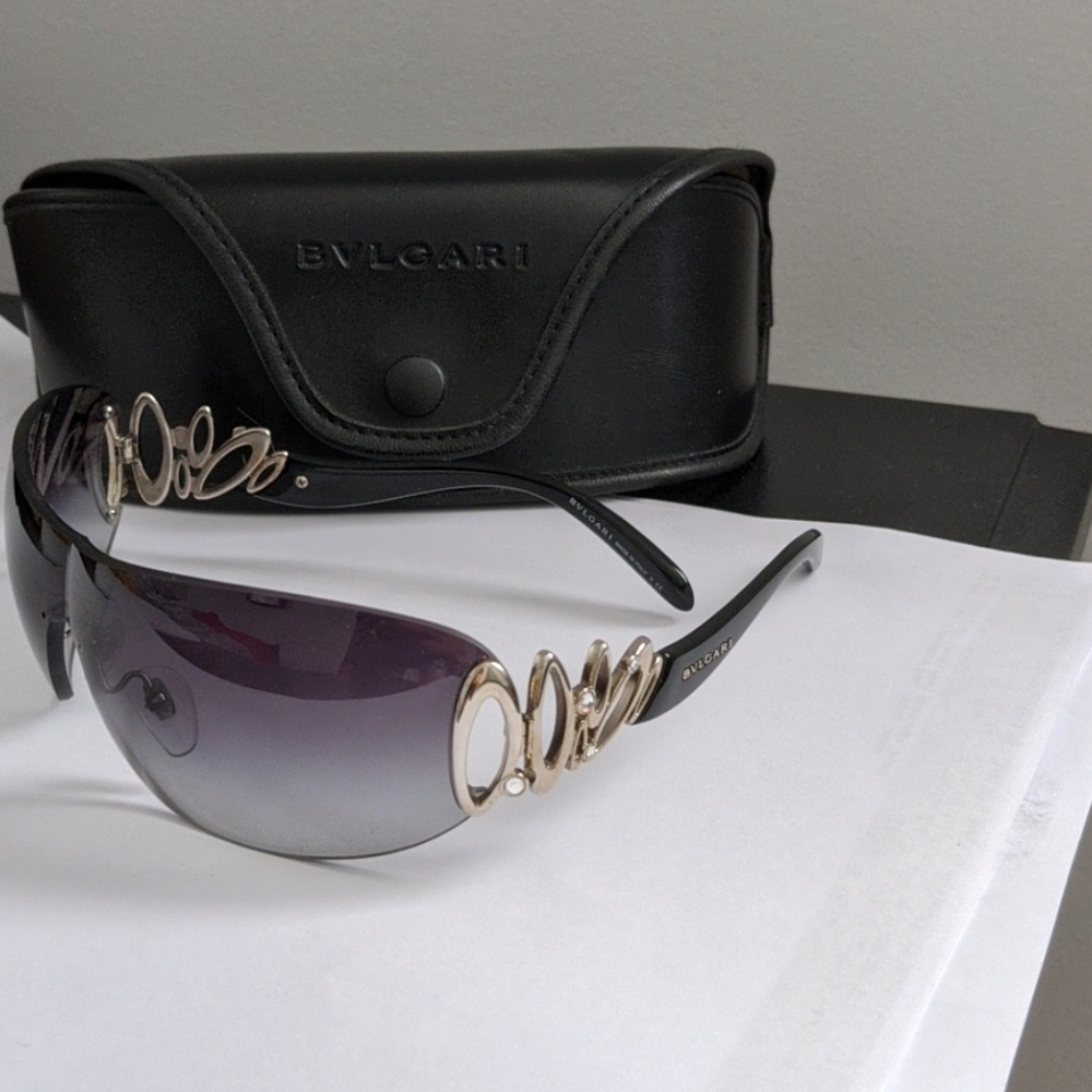 EUC Bvlgari gradient sunglasses